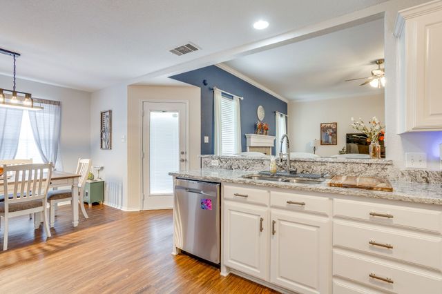 1020 Thistle Meade Circle, Burleson, TX 76028