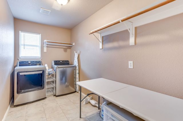 1020 Thistle Meade Circle, Burleson, TX 76028