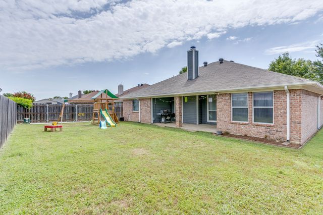 1020 Thistle Meade Circle, Burleson, TX 76028