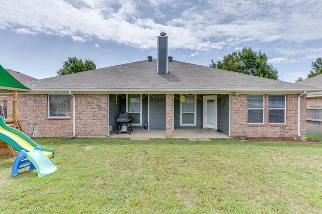 1020 Thistle Meade Circle, Burleson, TX 76028