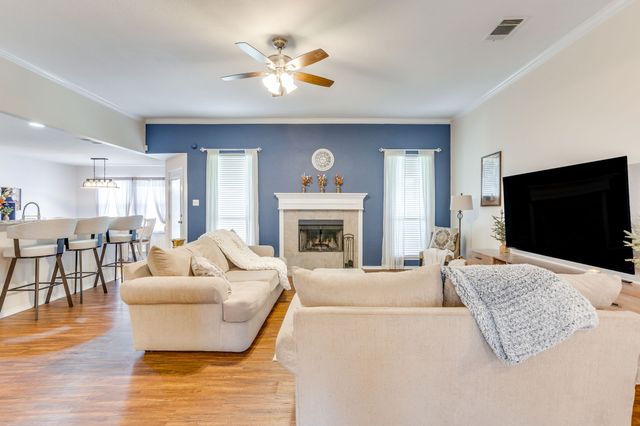 1020 Thistle Meade Circle, Burleson, TX 76028