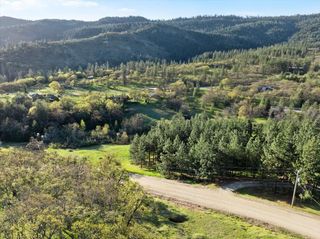 500 Conifer Way, Ashland, OR 97520