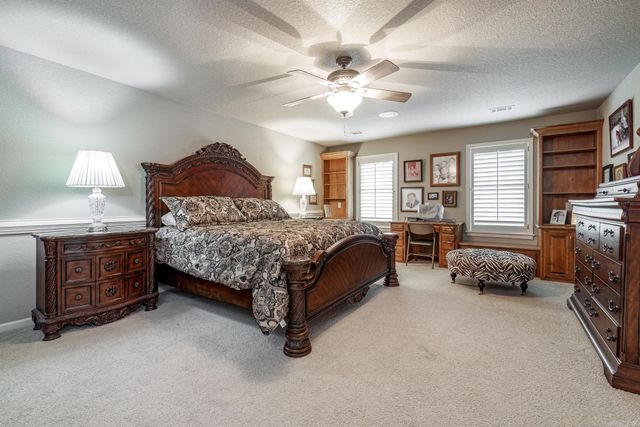 12 Darro Way, Hot Springs Village, AR 71909