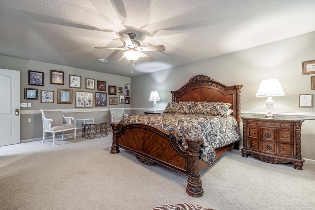 12 Darro Way, Hot Springs Village, AR 71909