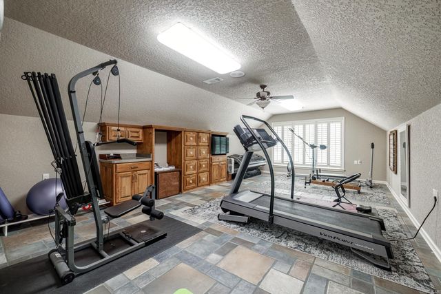 12 Darro Way, Hot Springs Village, AR 71909