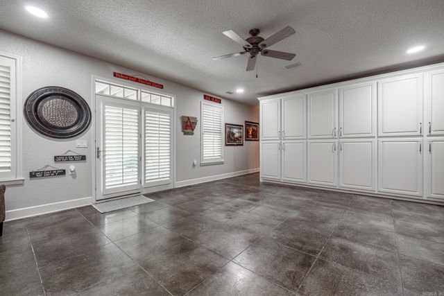 12 Darro Way, Hot Springs Village, AR 71909