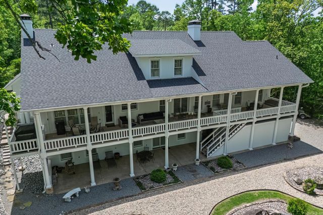 12 Darro Way, Hot Springs Village, AR 71909