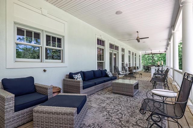 12 Darro Way, Hot Springs Village, AR 71909