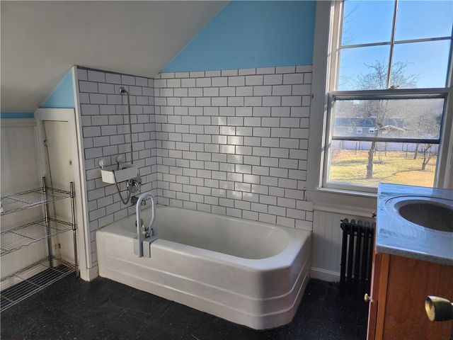 140 S Main Street, Coventry, RI 02816