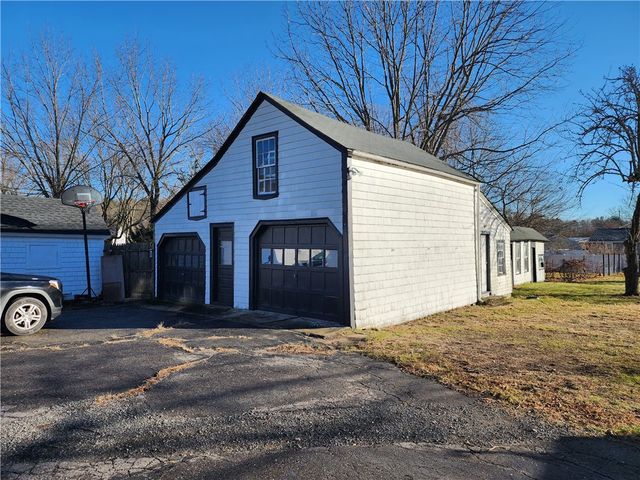 140 S Main Street, Coventry, RI 02816