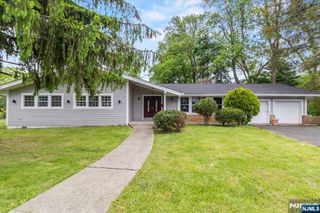 496 Seven Oaks Court, Orange, NJ 07050