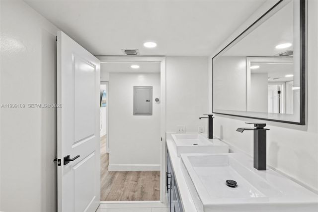 470 S Park Rd 7-307, Hollywood, FL 33021