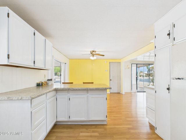 428 S 80TH Way, Mesa, AZ 85208