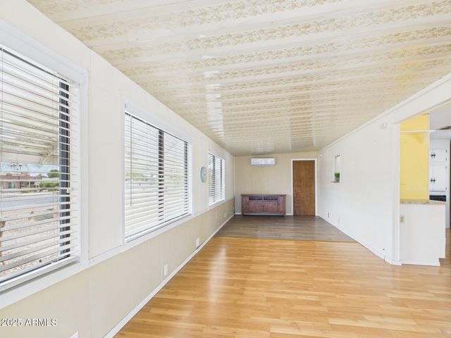 428 S 80TH Way, Mesa, AZ 85208