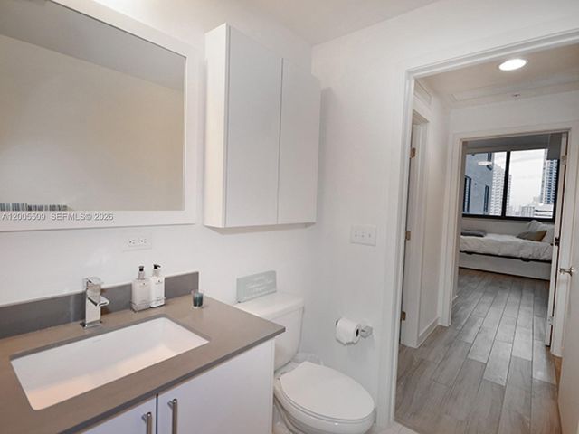 999 SW 1st Ave 1611, Miami, FL 33130