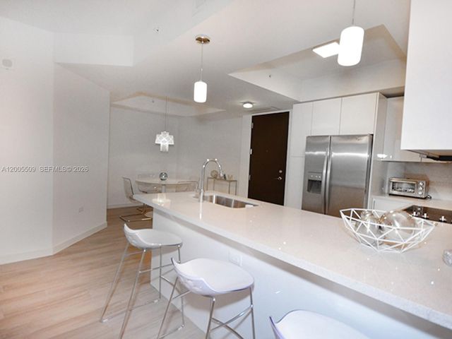 999 SW 1st Ave 1611, Miami, FL 33130