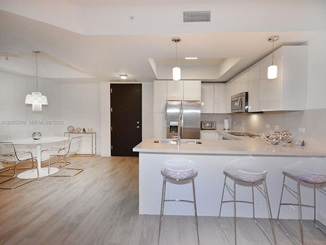 999 SW 1st Ave 1611, Miami, FL 33130