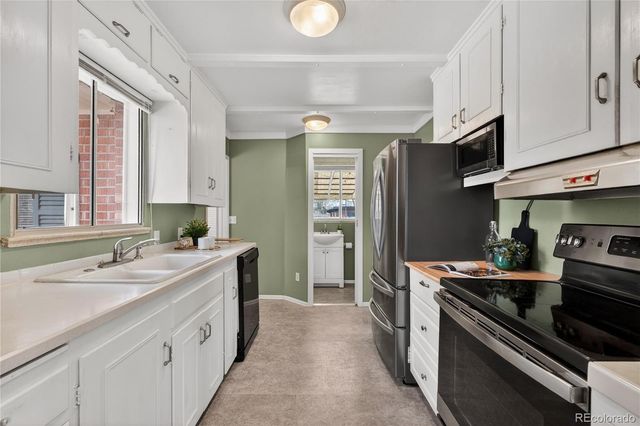 6116 S Valleyview Street, Littleton, CO 80120