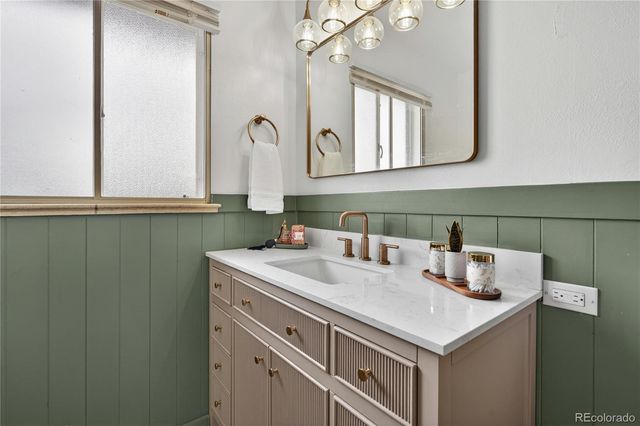 6116 S Valleyview Street, Littleton, CO 80120