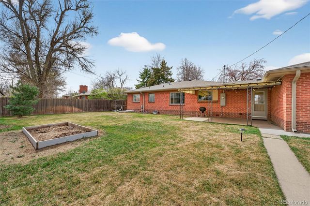 6116 S Valleyview Street, Littleton, CO 80120