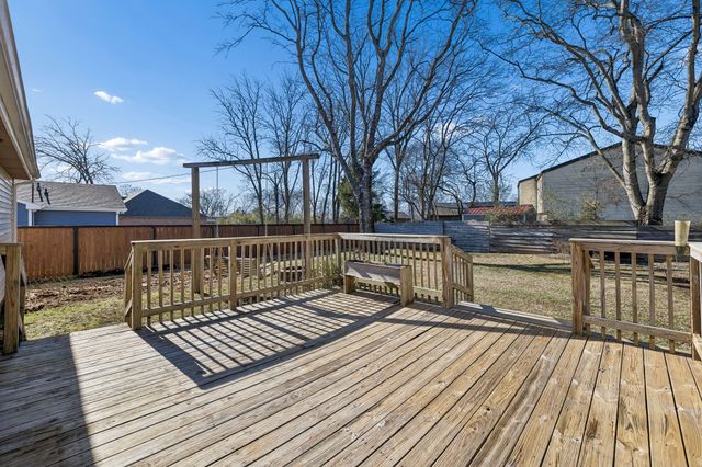 605 Hazelwood Pk, Lebanon, TN 37087