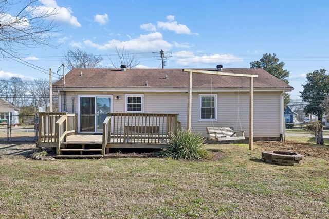 605 Hazelwood Pk, Lebanon, TN 37087