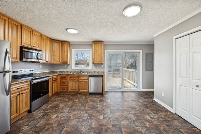 605 Hazelwood Pk, Lebanon, TN 37087