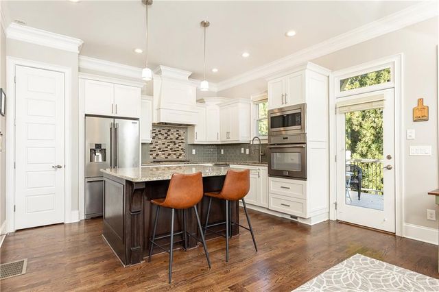 3130 Chestnut Woods Drive, Atlanta, GA 30340