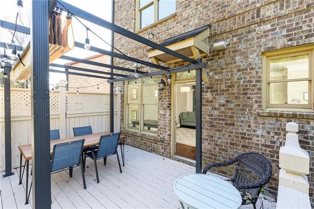 3130 Chestnut Woods Drive, Atlanta, GA 30340