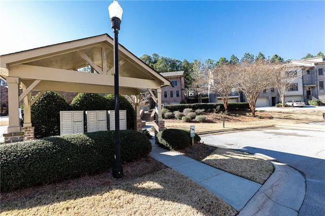3130 Chestnut Woods Drive, Atlanta, GA 30340