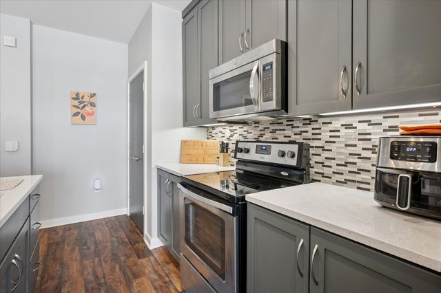 5609 SMU Boulevard 402, Dallas, TX 75206