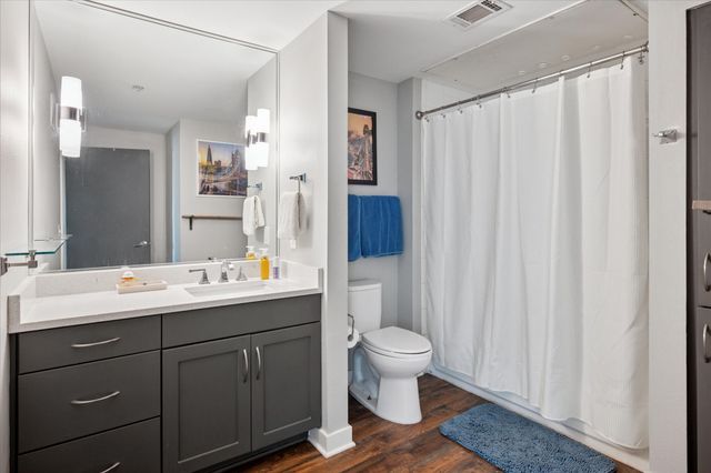 5609 SMU Boulevard 402, Dallas, TX 75206