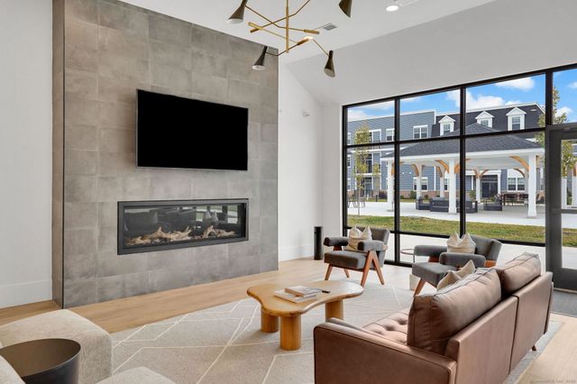 280 Salmon Brook Street 4106A, Granby, CT 06035