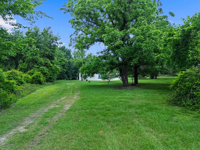15317 S FM 95, Mount Enterprise, TX 75681