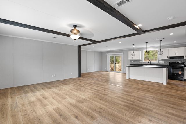 15317 S FM 95, Mount Enterprise, TX 75681