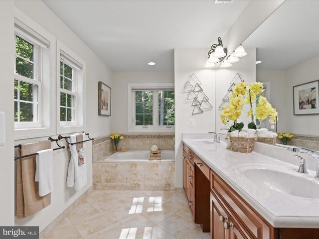 12834 CLASSIC SPRINGS DR, Manassas, VA 20112
