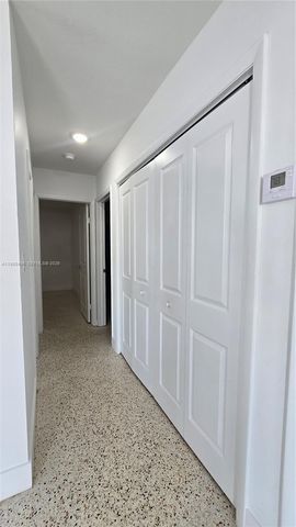 3306 SW 24th Ter ., Miami, FL 33145