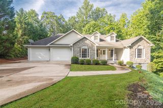 30 Brookside Drive, Columbus, NC 28722