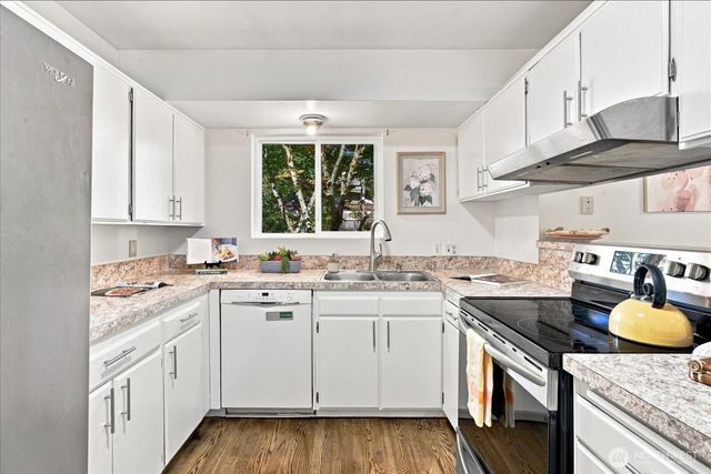 30209 21st Avenue S, Federal Way, WA 98003