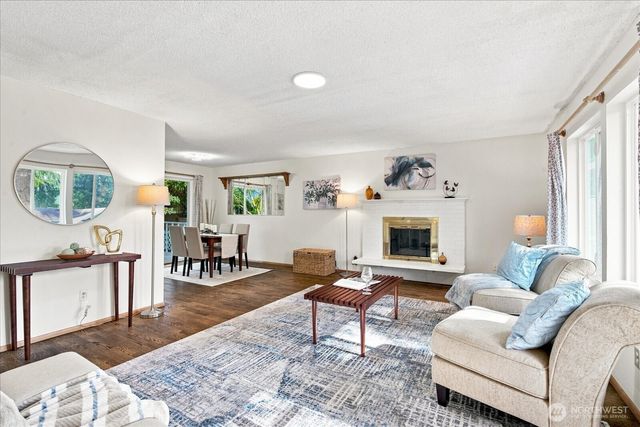 30209 21st Avenue S, Federal Way, WA 98003