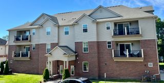 5656 Flagstaff Pines Drive, Shelby Twp, MI 48317