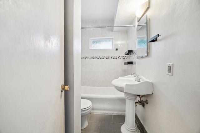 918 - 920 Peden Street, Houston, TX 77006