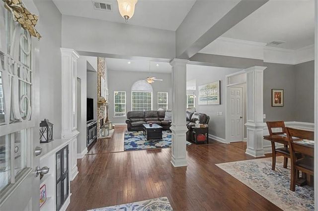 27 Roberson Drive NE, Cartersville, GA 30121