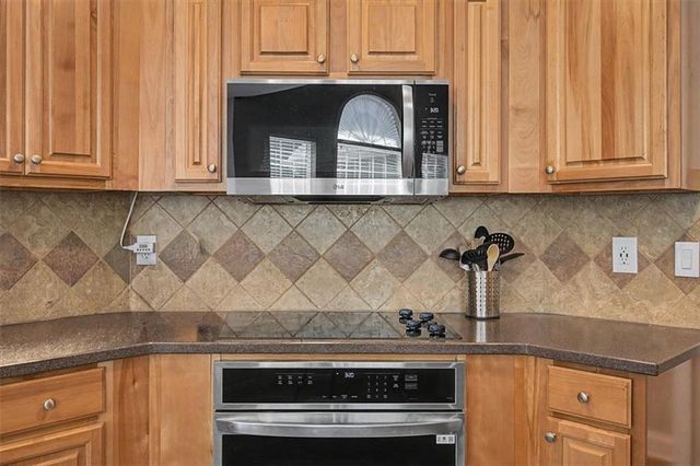 27 Roberson Drive NE, Cartersville, GA 30121