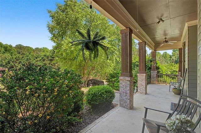 27 Roberson Drive NE, Cartersville, GA 30121