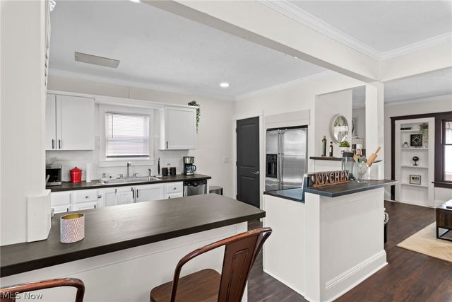 3434 W 122nd Street, Cleveland, OH 44111
