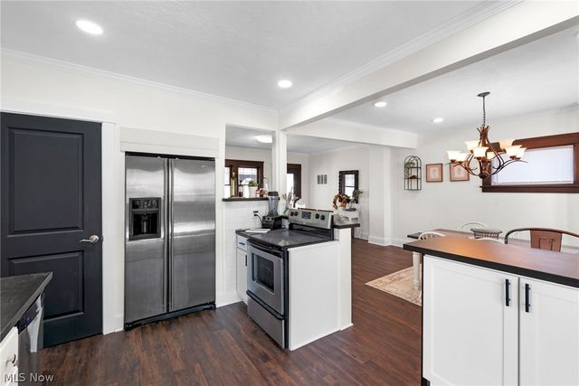 3434 W 122nd Street, Cleveland, OH 44111