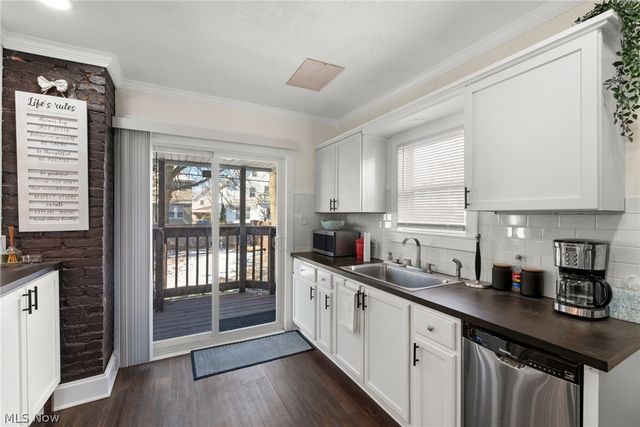 3434 W 122nd Street, Cleveland, OH 44111