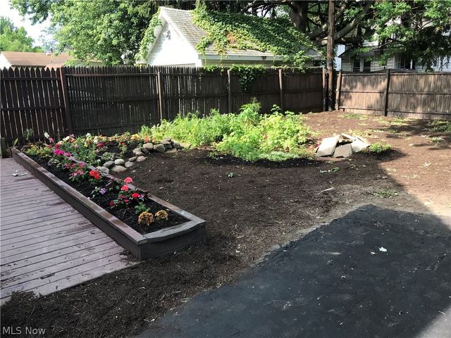 3434 W 122nd Street, Cleveland, OH 44111