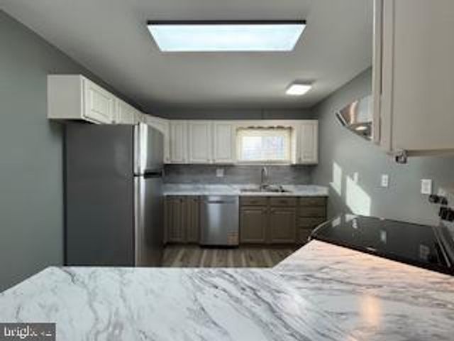 221 HEMPT RD, Mechanicsburg, PA 17050